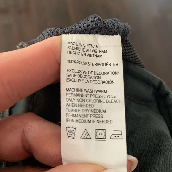 MENS’ IZOD GOLF SHORTS - Picture 6 of 7